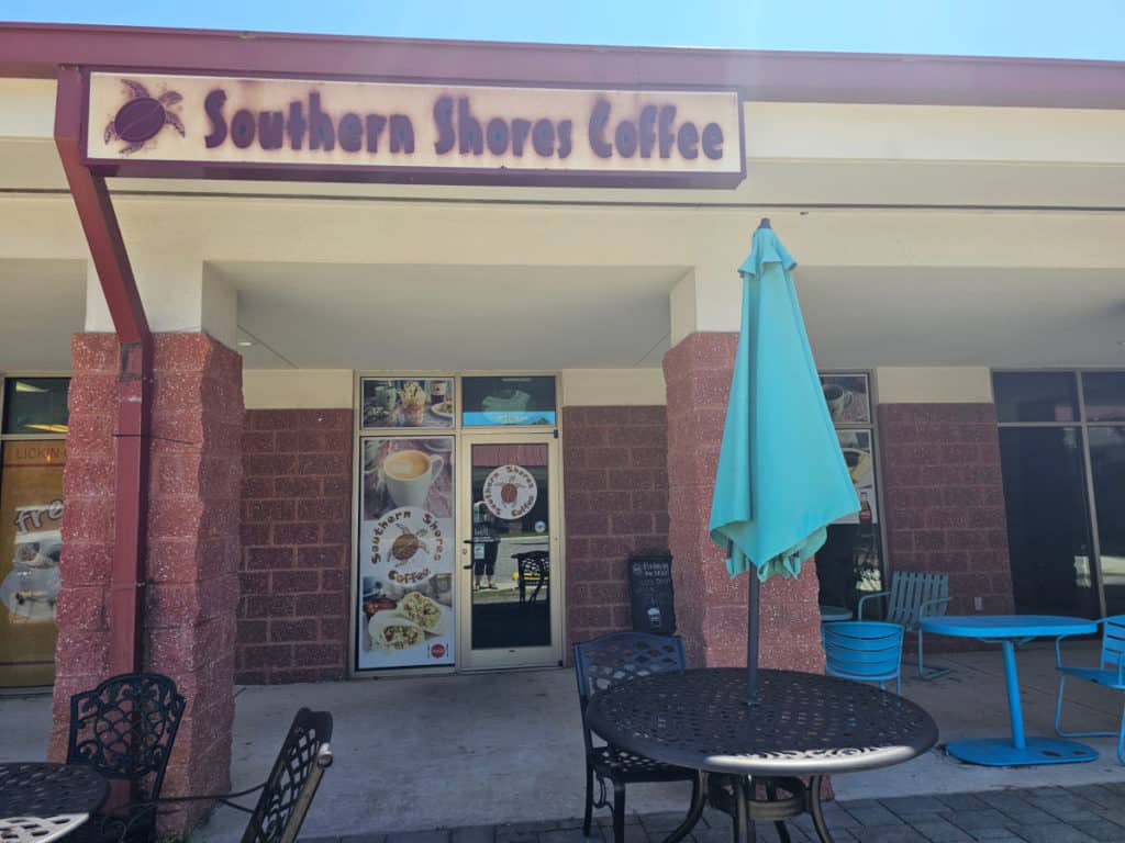Exterior of Southern Shores Coffee with outdoor seating 