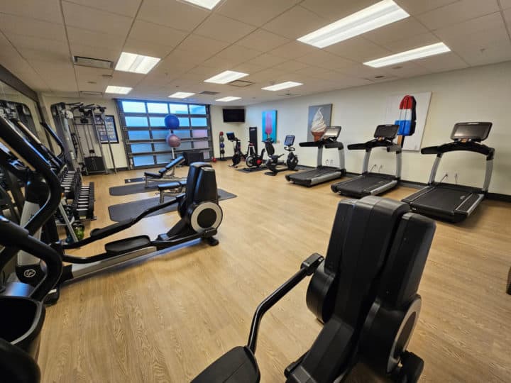 Fitness center with treadmills and bikes 