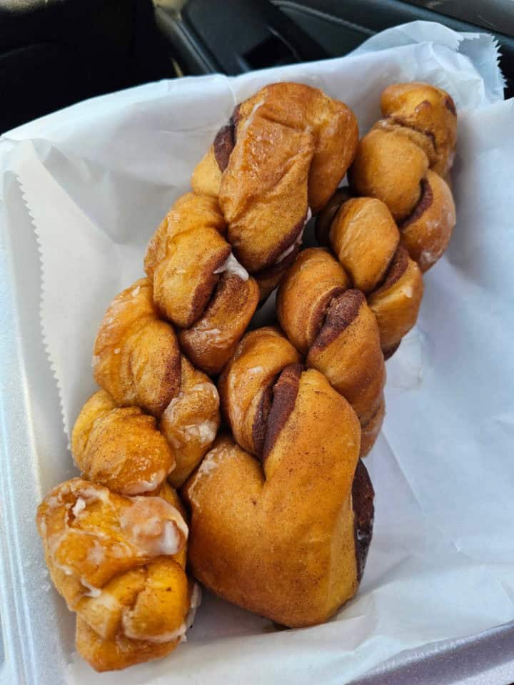 Twist donuts in a to go container