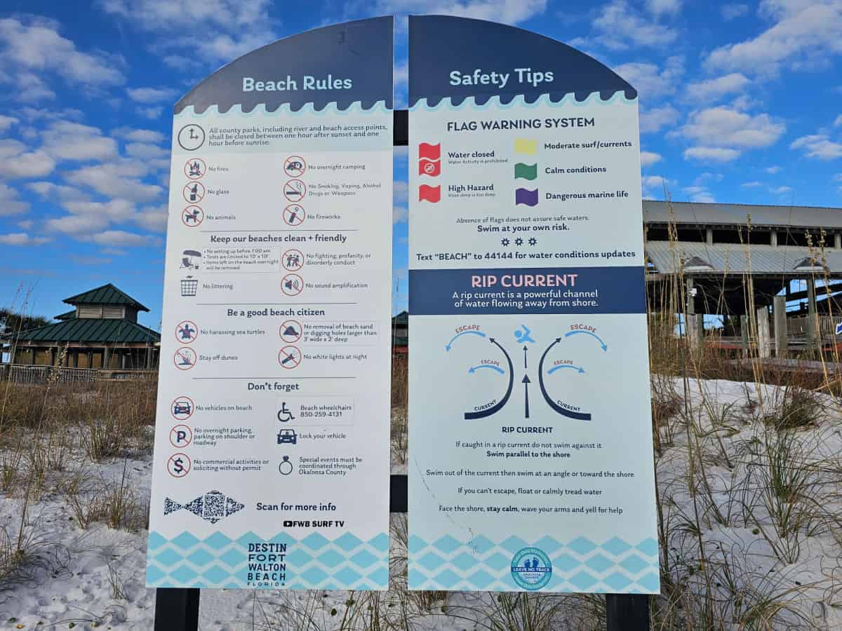 Florida Beach rules and flags sign