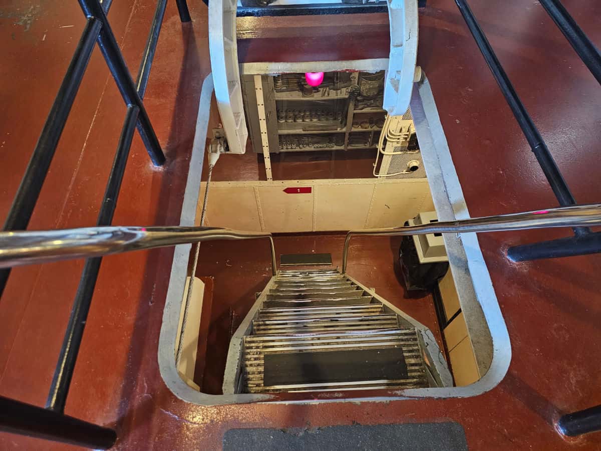stairs leading down into the uss alabama