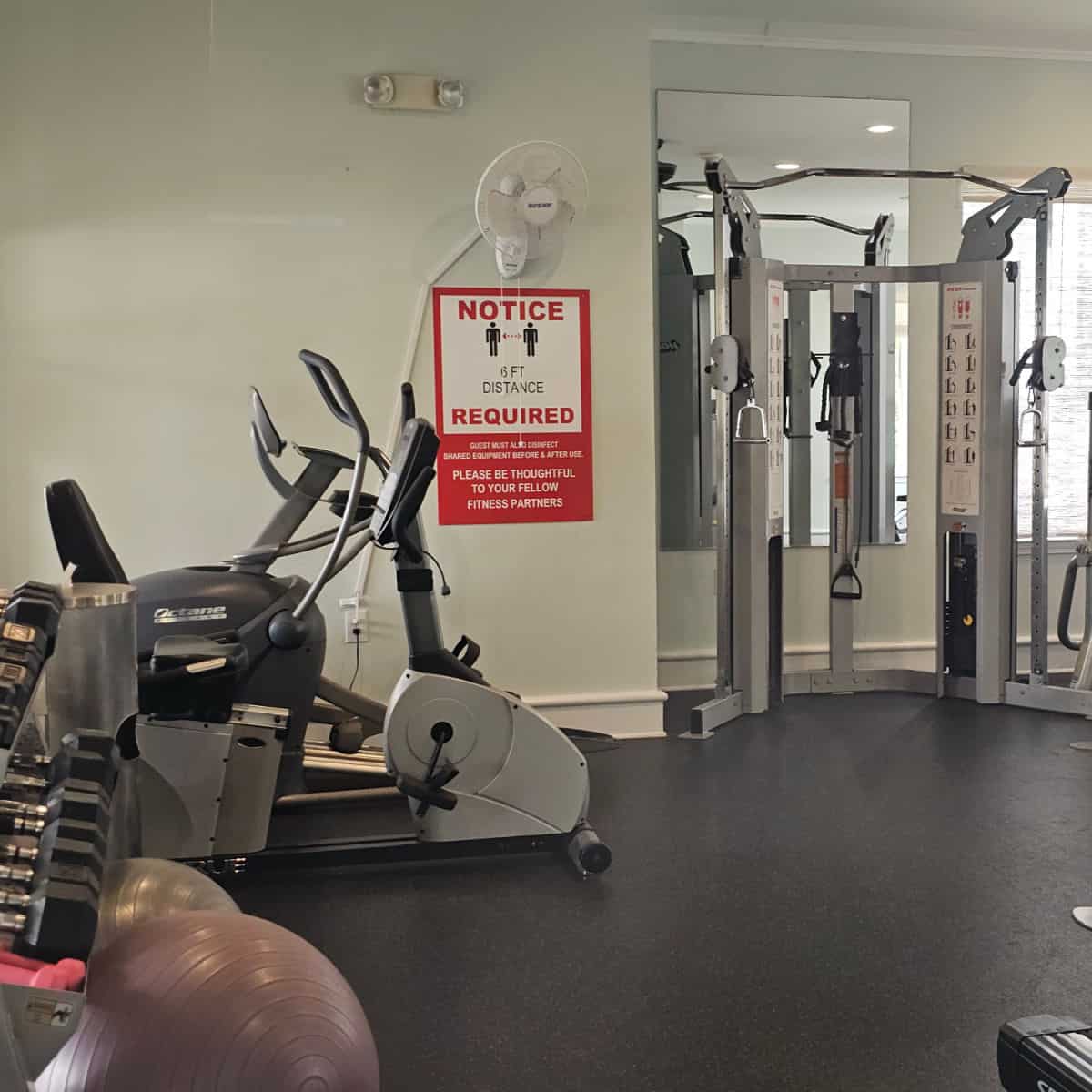 fitness center with exerice machines and weight machine