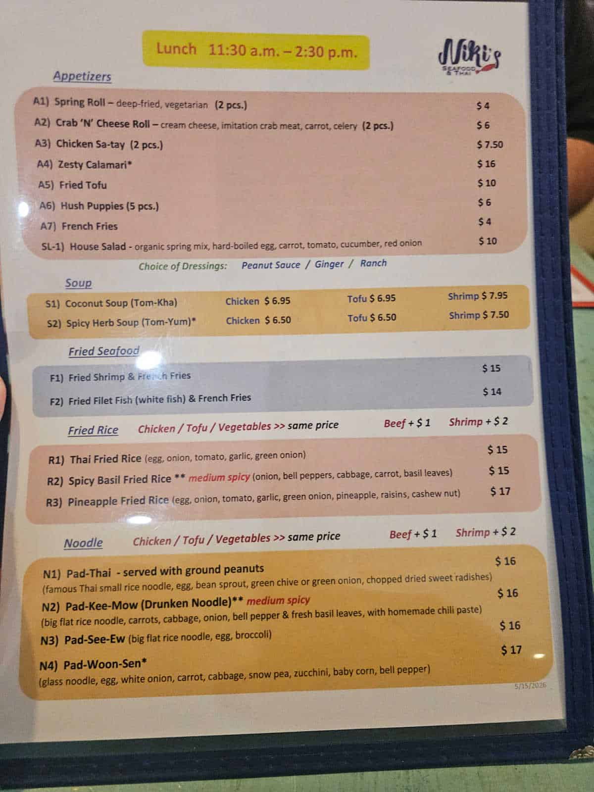 Niki's Seafood & Thai Lunch Menu with appetizers, soup, fried seafood, fried rice, and noodles